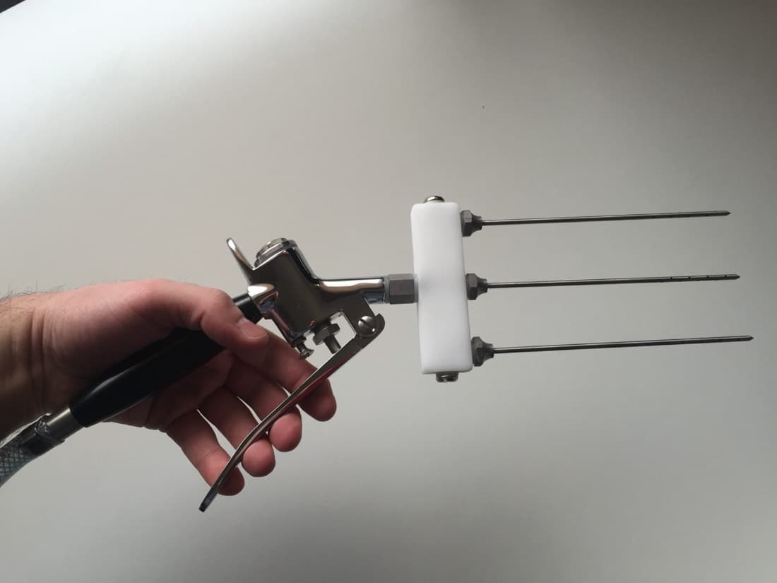 Inyectora manual MAKU-HI