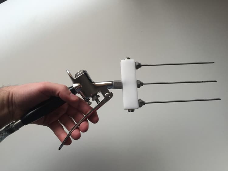 Inyectora manual MAKU-HI